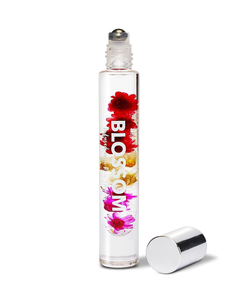 Sophisticated and layered, this pretty perfume oil is made with natural ingredients and essential oils for a long-lasting, fresh and wearable scent. Perfect for your purse! Fragrance Notes: Top: Rose, Heart: Evening Primrose: Base: Floral Contains real flowers. Travel Size. 0.20 fl. oz. Made in California, USA. 