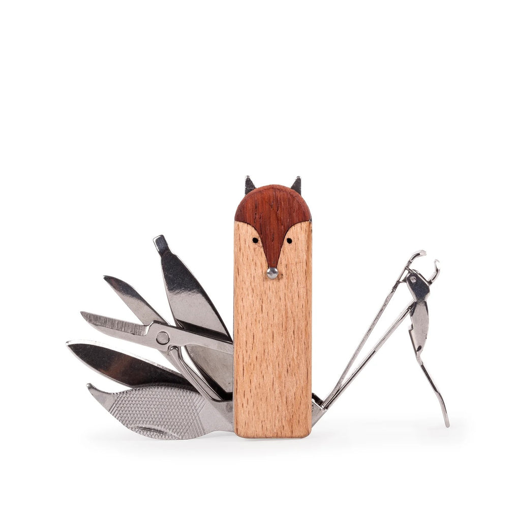 Keep your claws neat and clean with this fun fox-themed manicure set. It's compact shape cleverly (like a fox) hides all of the essentials you will need to keep your nails looking great. Compact manicure set. Dimensions when folded: 2.25" x 0.75".