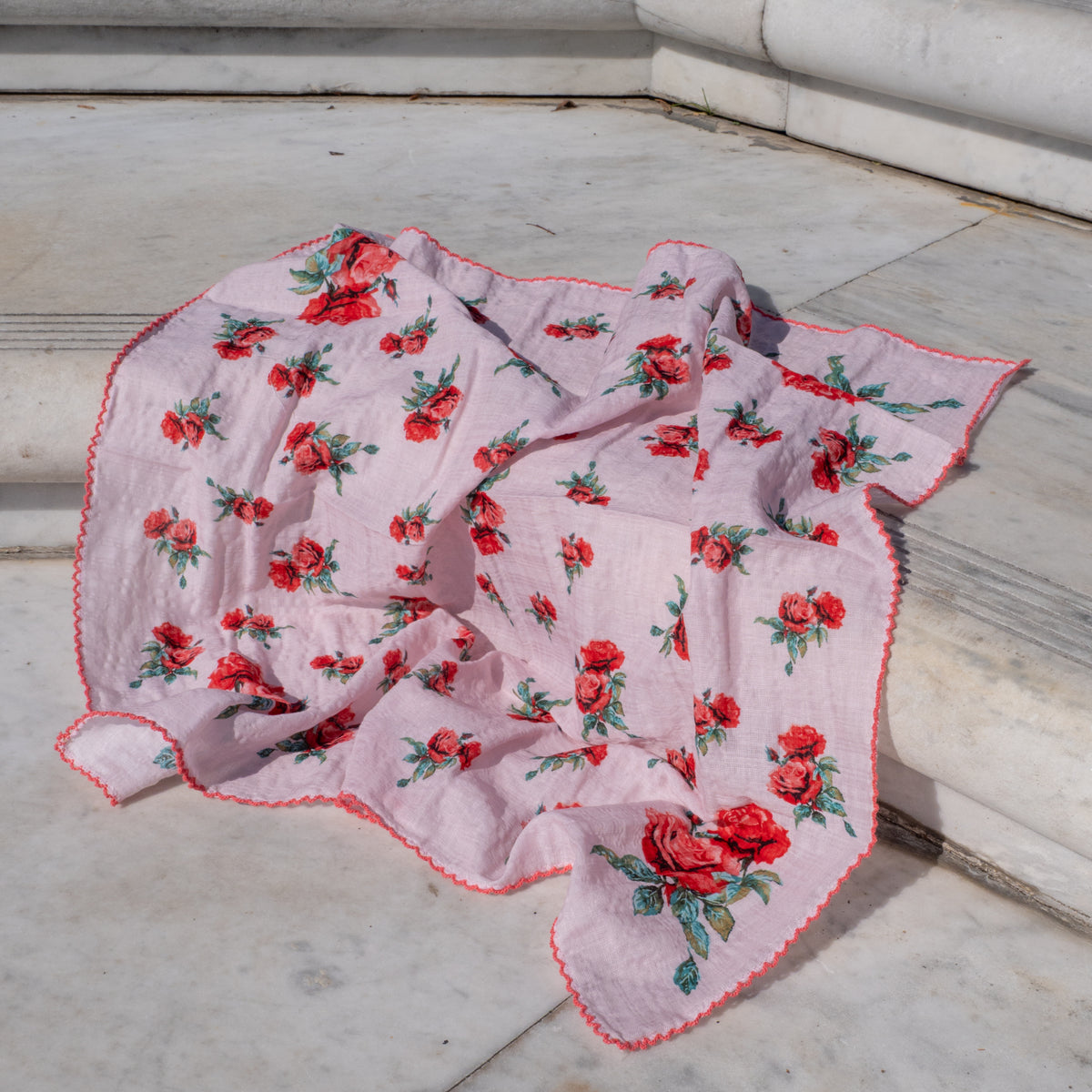 VINTAGE ROSES COTTON RAYON SCARF
