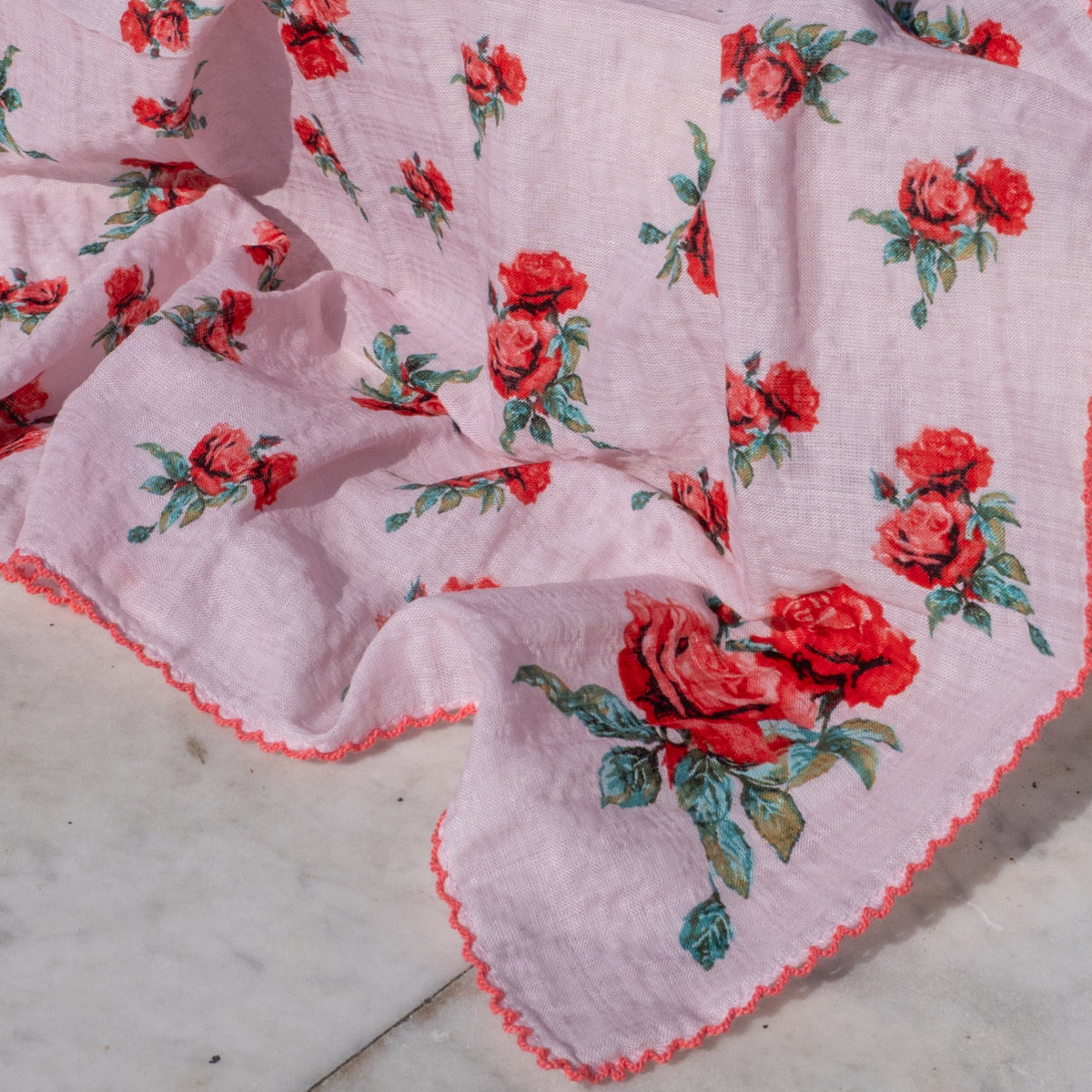 VINTAGE ROSES COTTON RAYON SCARF
