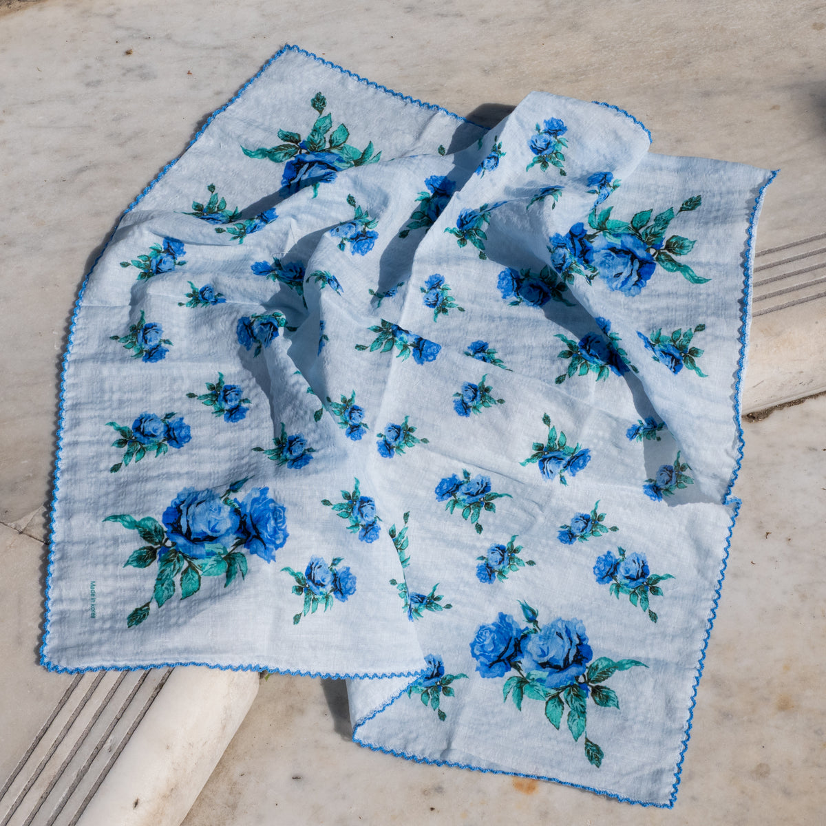 VINTAGE ROSES COTTON RAYON SCARF