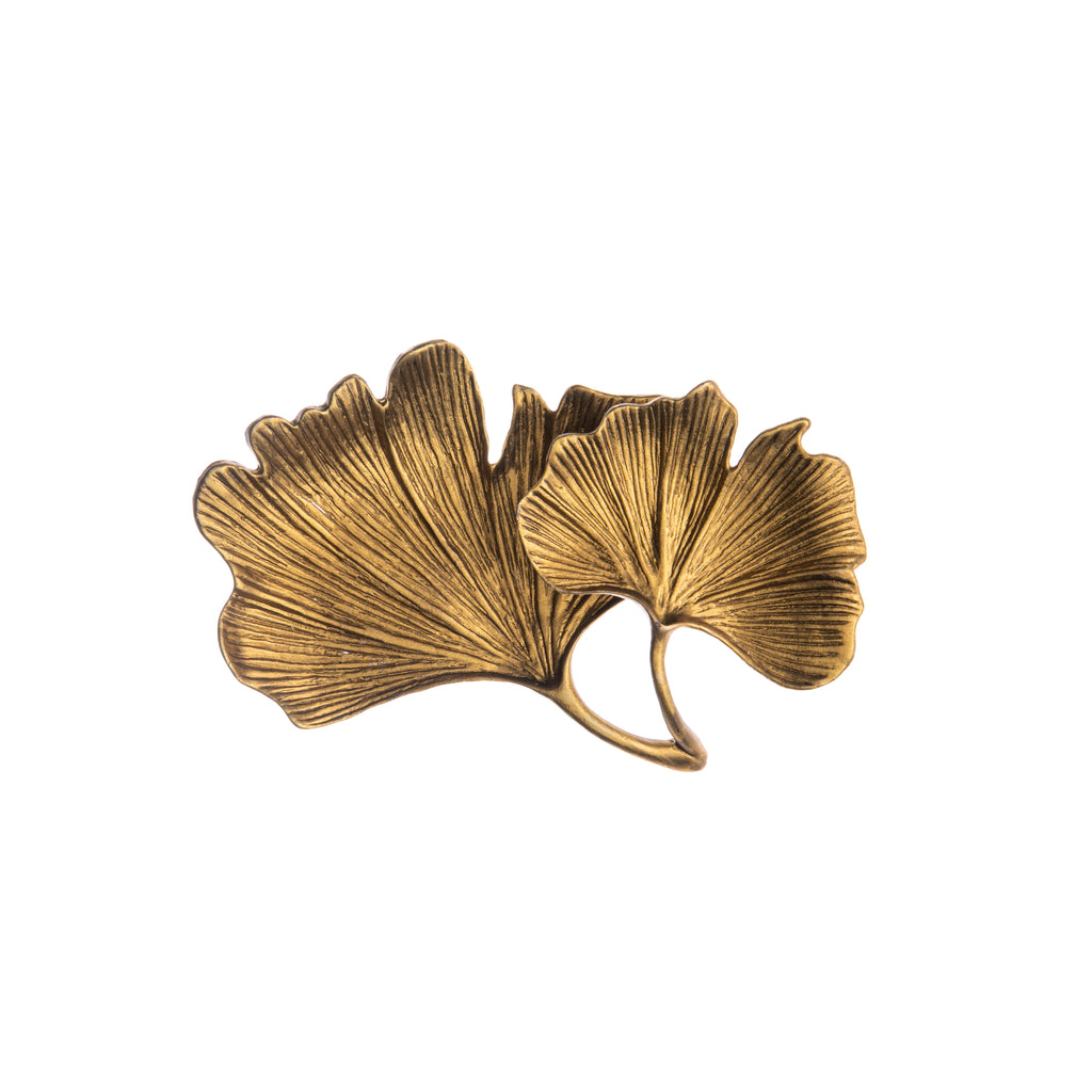 Celebrate ginkgo season all year long with this antique-inspired ginkgo tray. Featuring two ginkgo leaves, this catch-all is a great holder for small trinkets. 