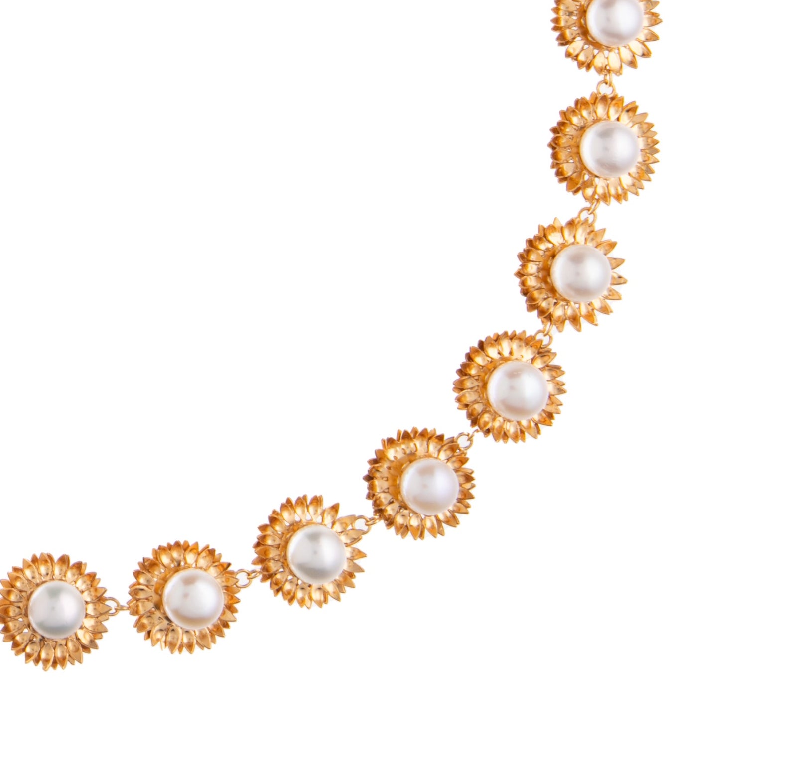 With gold vermeil and freshwater pearls in the center, this sunflower necklace will certainly make a statement and shine like a real sunflower. 