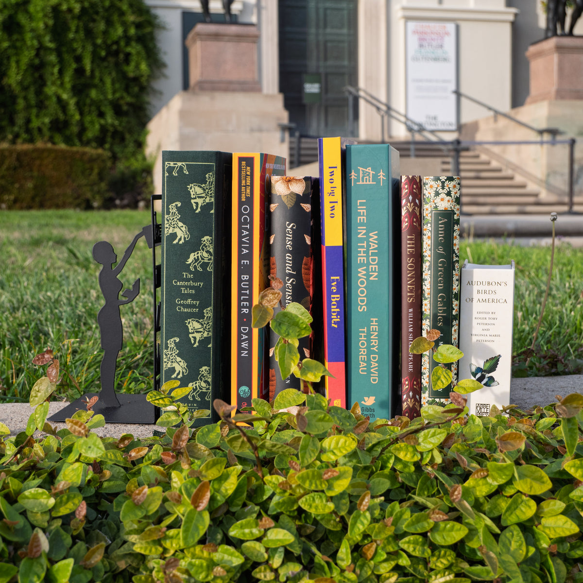 LIBRARY SILHOUETTE BOOKEND