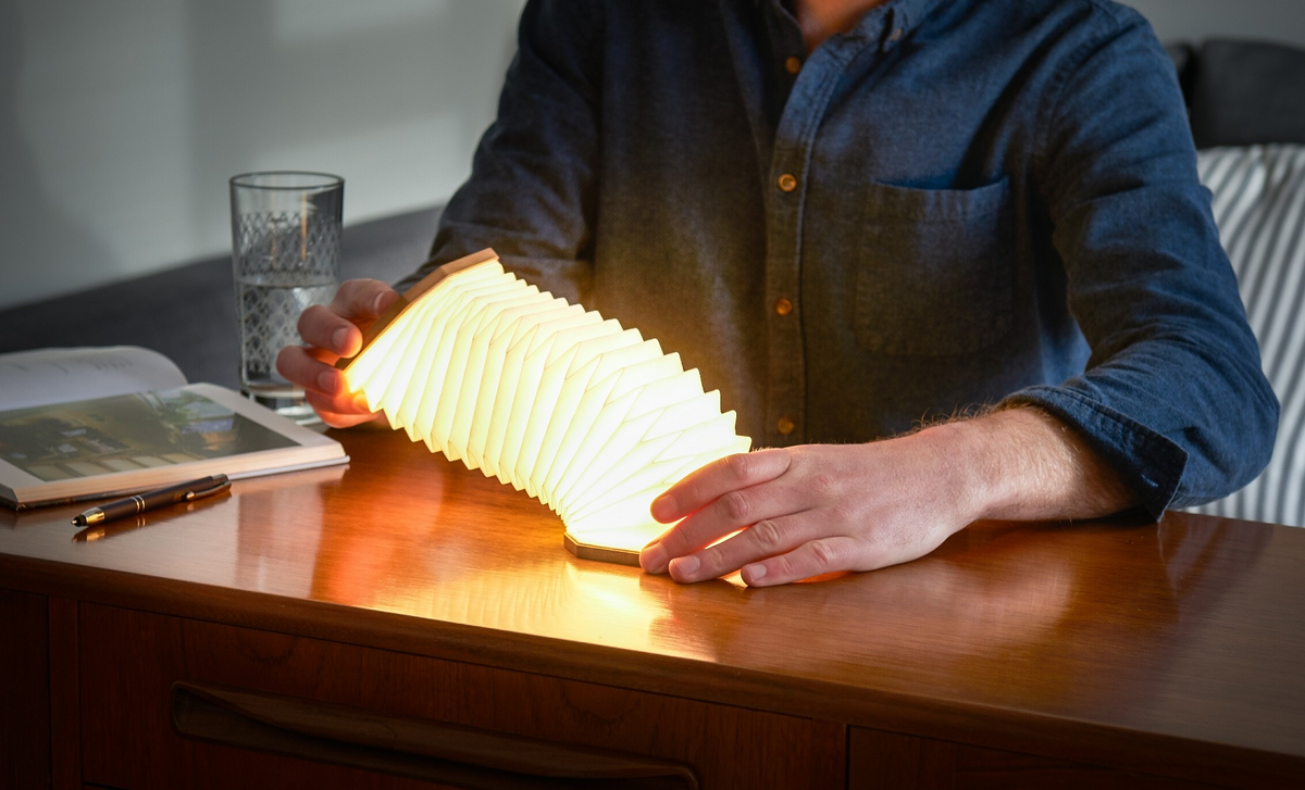 SMART ACCORDIAN LAMP - WALNUT