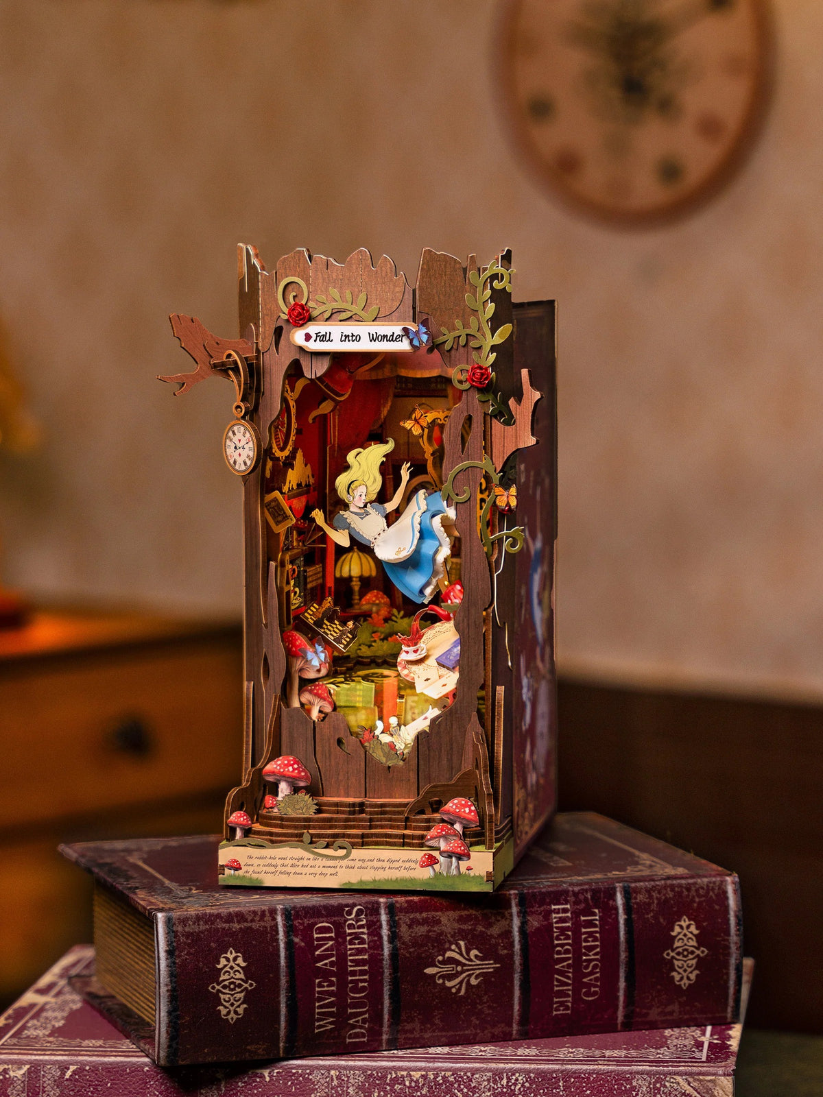 ALICE'S FALL INTO WONDER BOOKNOOK KIT