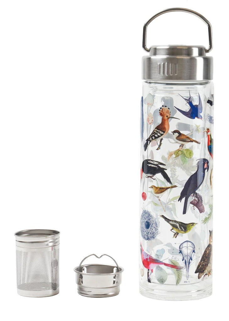 Brew yourself the perfect tea while you keep an eye out for your backyard bird friends. This ornithology-inspired tea infuser is ready for your favorite oolong or herbal blend. Sip in style while reviewing your latest migration data or nest specimens. Double-walled glass & stainless-steel infuser basket 15oz. 9" x 2.5"