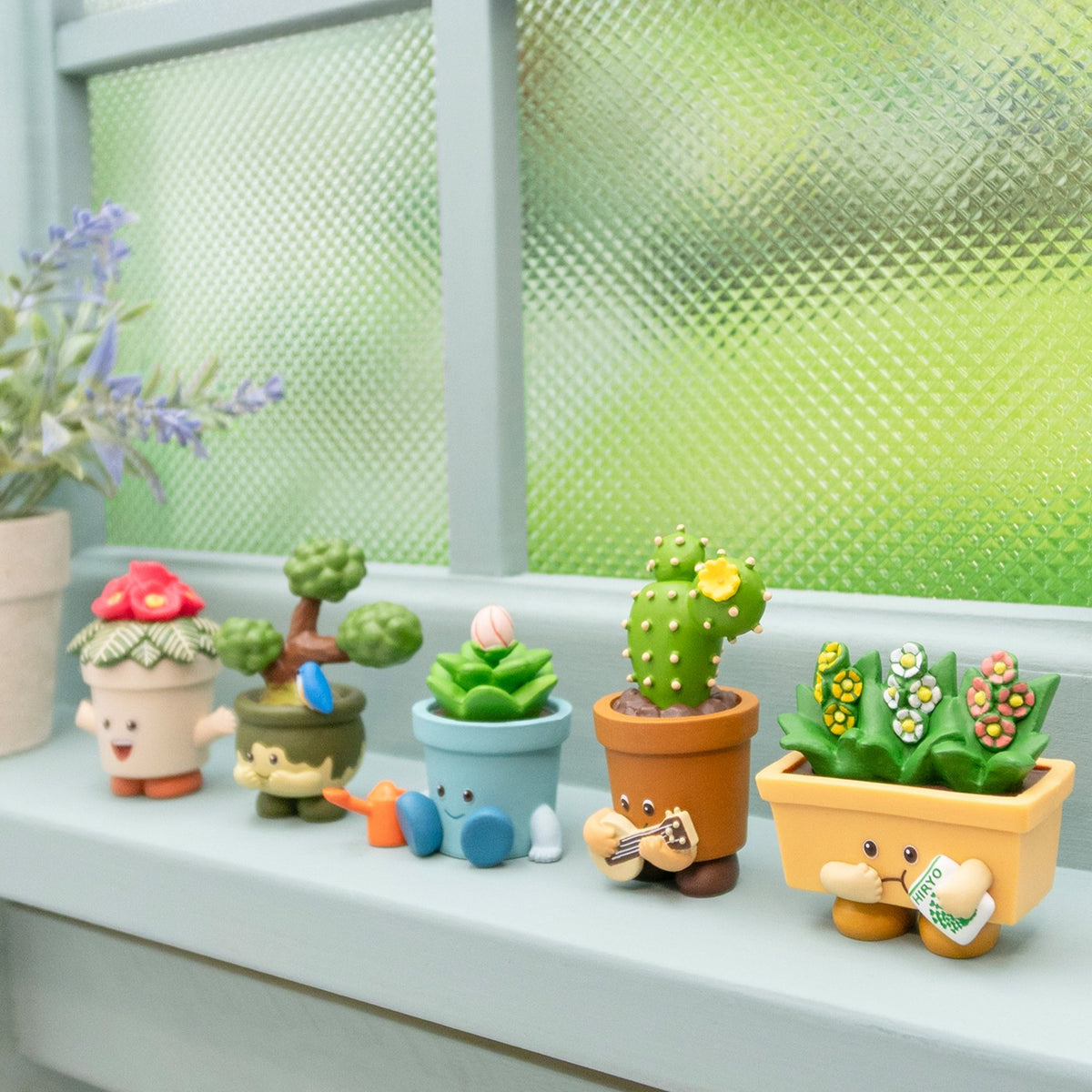 BLOOM BUDDY BLIND BOX