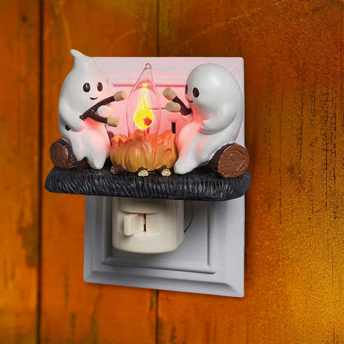 CAMPFIRE GHOSTS NIGHTLIGHT
