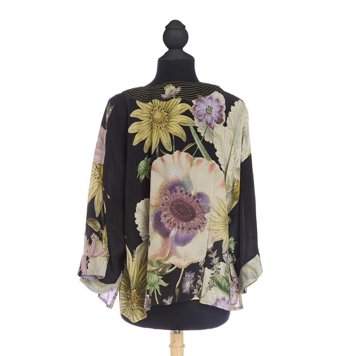 DAISY PRINT BLACK SHORT KIMONO
