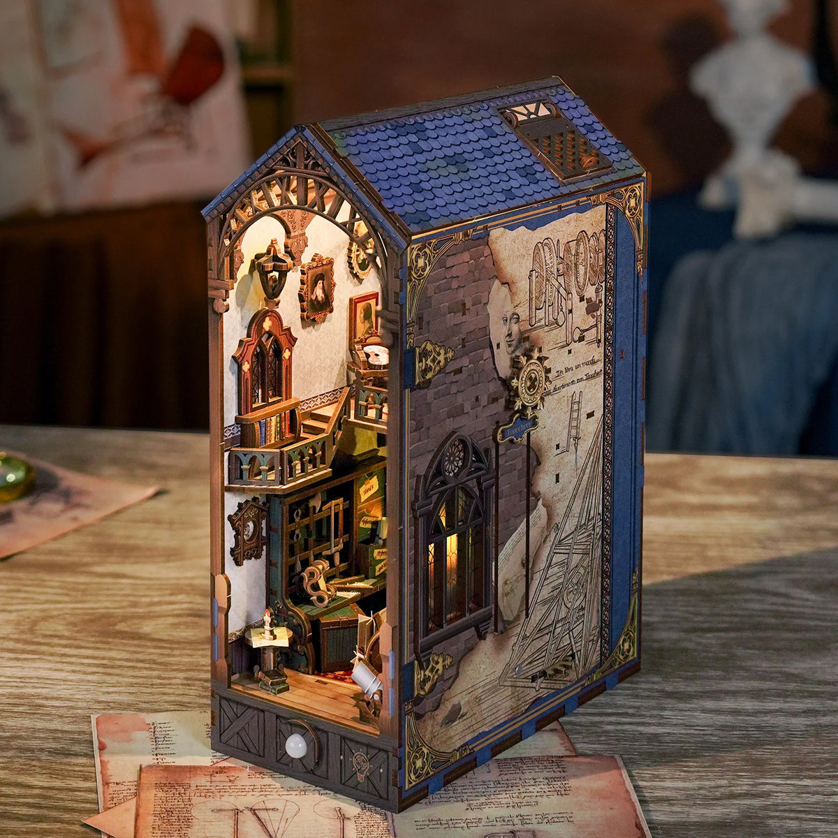 LEONARDO DA VINCI BOOKNOOK MODEL KIT