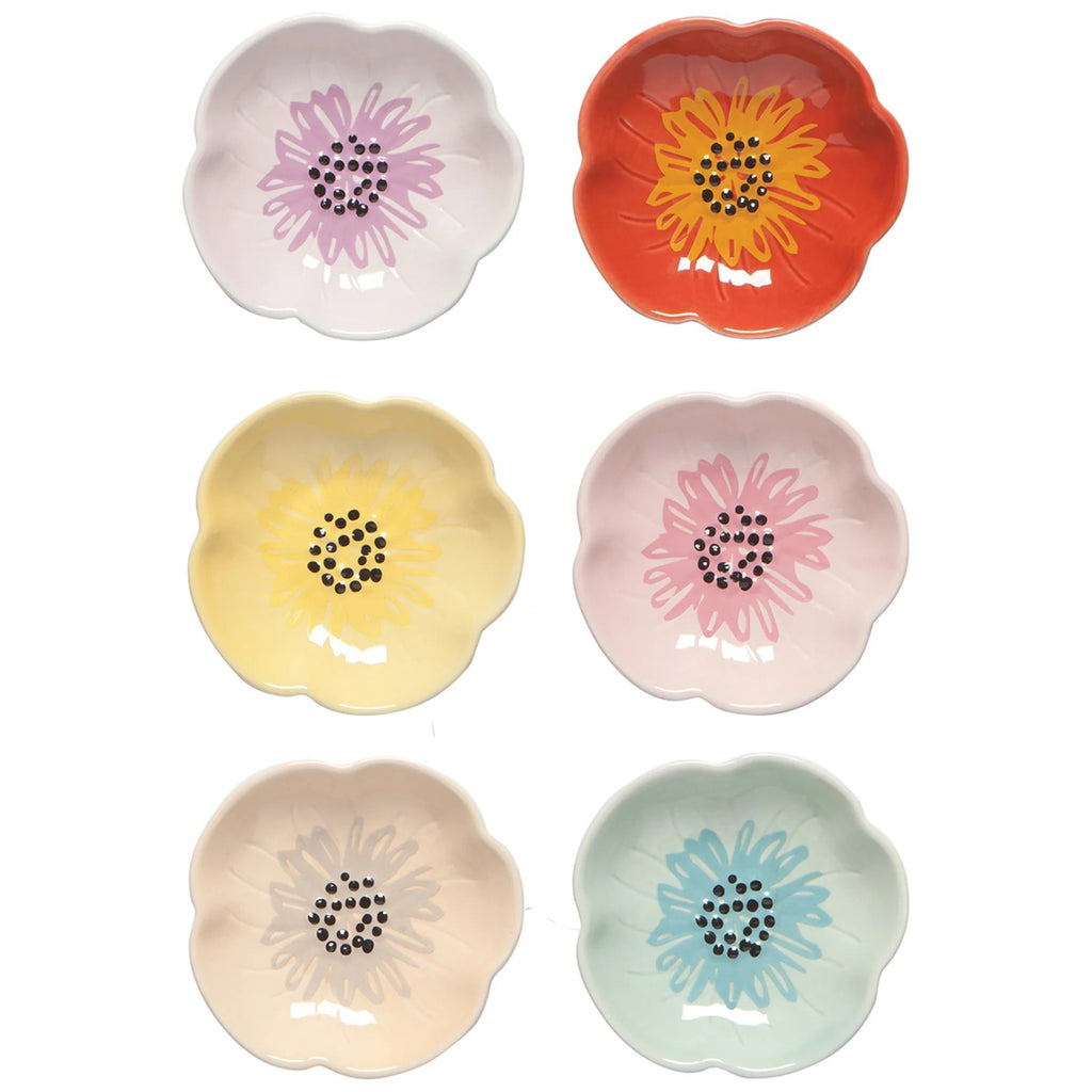 Love flowers and cooking?  Keep all ingredients close at hand like professional chefs with this set of six delightfully colorful, flower-themed pinch bowls. Can also be use as trinket dishes. Set of six pinch bowls Stoneware ceramic Dishwasher and microwave safe Capacity: 2oz each dish. Dimensions: 3.5" x 3.5" x 1.25".
