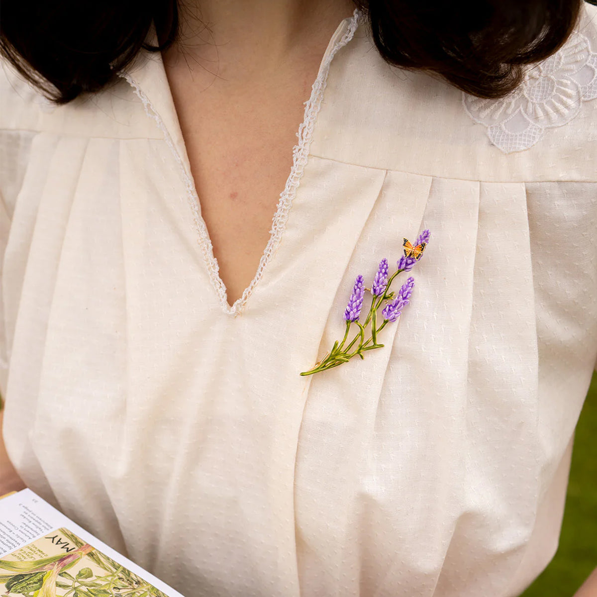 LAVENDER BROOCH