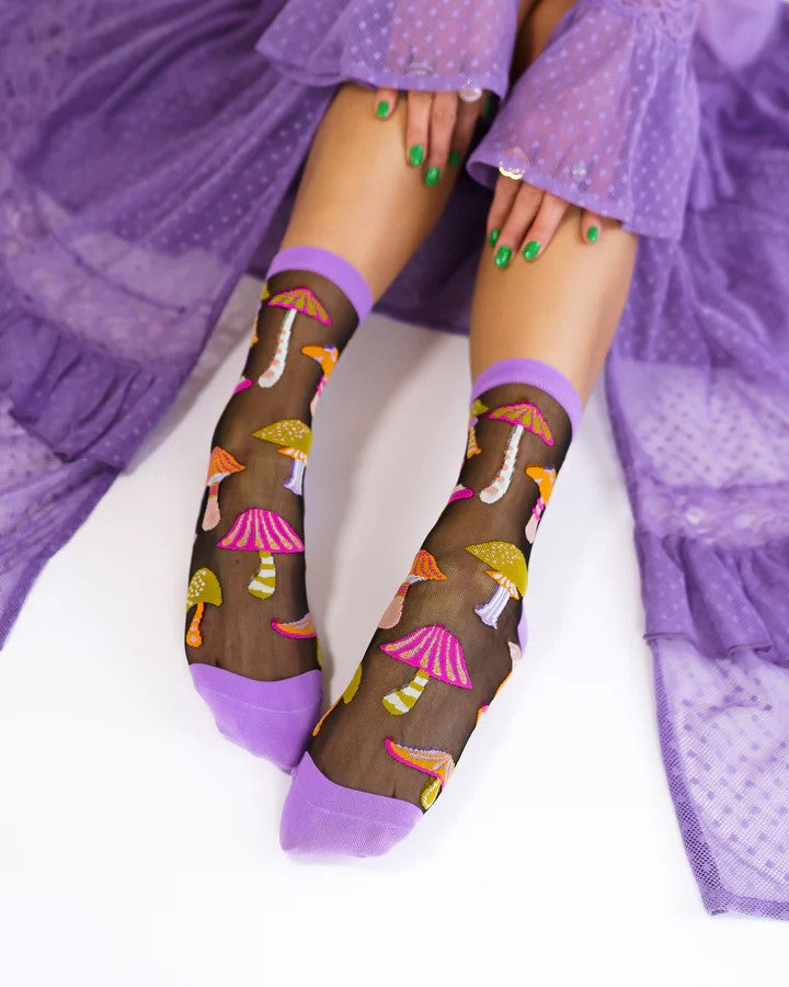 MAGIC MUSHROOM SHEER SOCKS