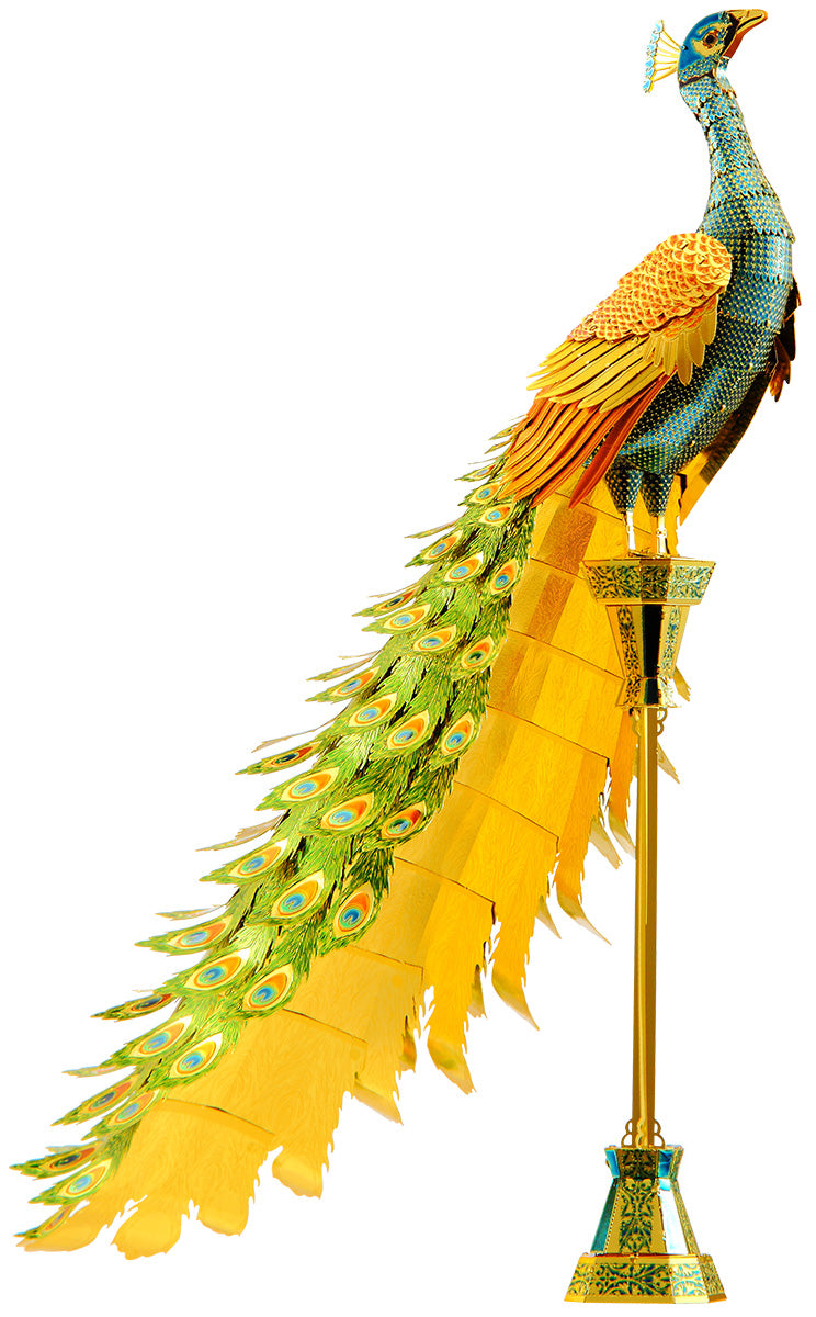Capture the iridescence of a real life peacock by building your own! This gorgeous metal 3D model is perfect for adorers of that magnificent bird who want to build a miniature version for themselves. Instructions included. Contains 3.5 Metal Sheets Dimensions once assembled: 3" x 7" x 9.5" Recommended age: 14+