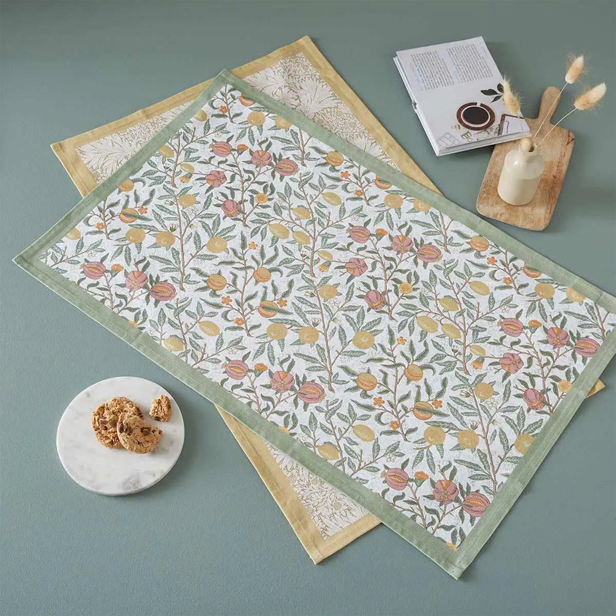 MORRIS & CO FRUIT AND MARIGOLD TEA TOWEL SET