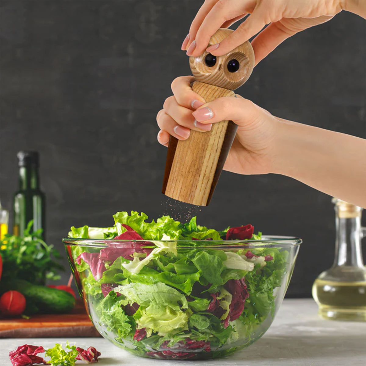 WOODEN OWL PEPPERMILL