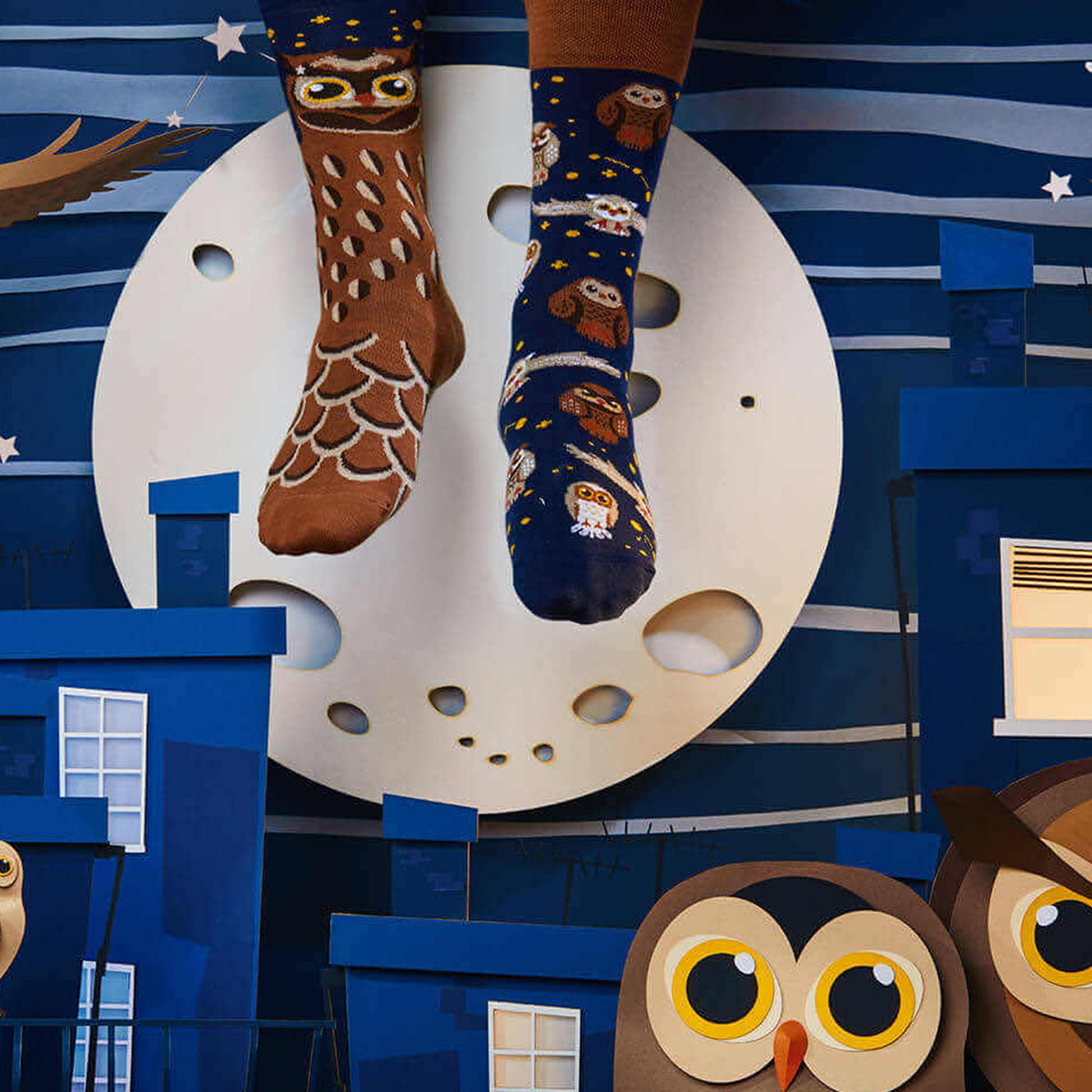 OWLY MOLY MIS-MATCHED SOCKS