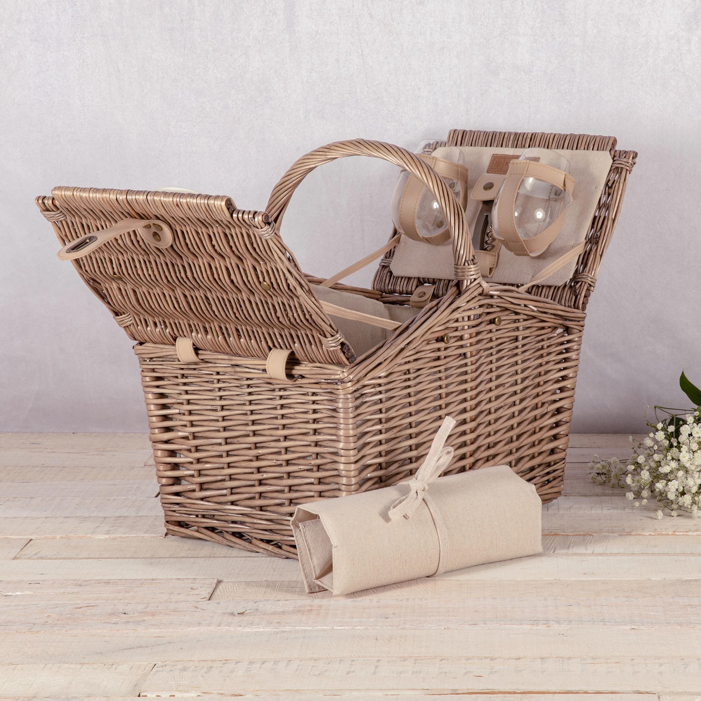 PICCADILLY PICNIC BASKET – The Huntington Store