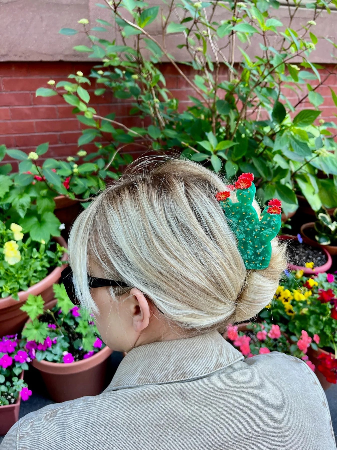 A perfect memento of a visit to our Desert Garden, and a stylish finishing touch to your up-do! It is double sided for a perfect look from every angle. Unlike most plastic accessories, these small-batch styles are made from premium materials including a biodegradable wood pulp acetate. Dimensions: 4" x 2".