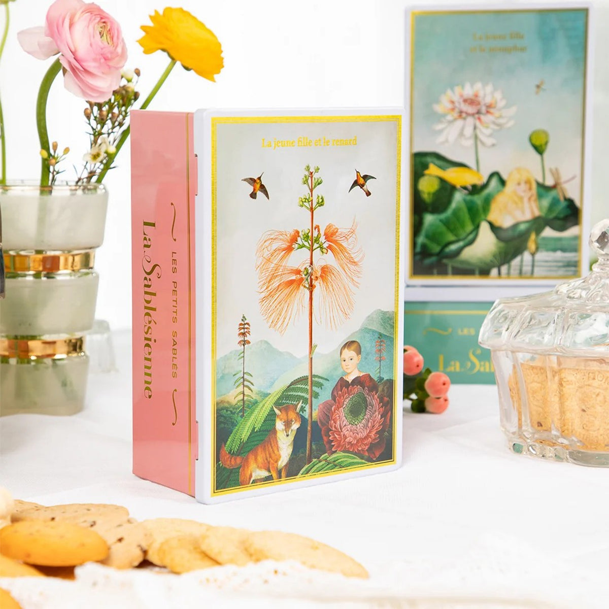 THE GIRL AND THE FOX SHORTBREAD TIN