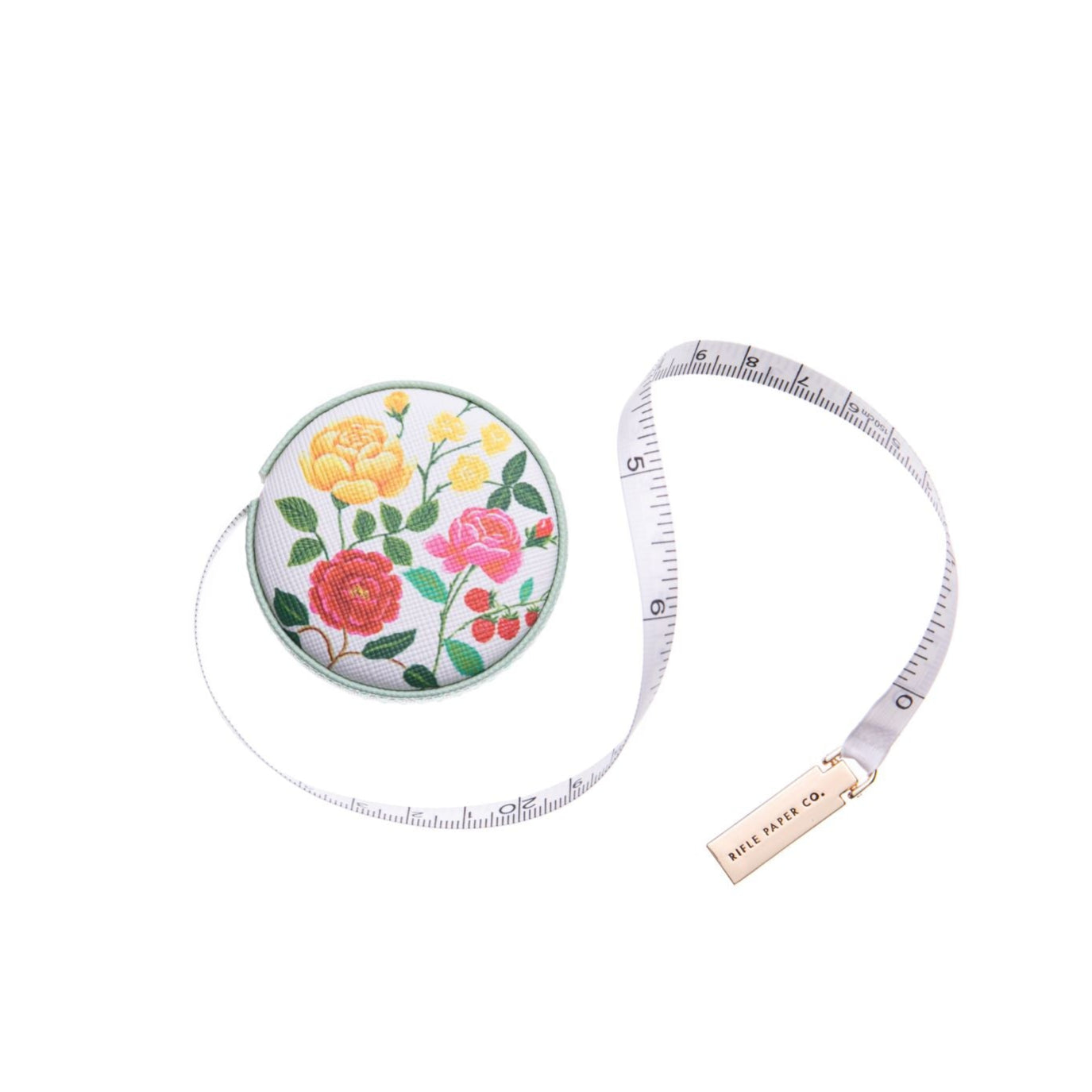 Measure up in the prettiest possible way with this delightfully decorative, yet functional tape measure. It features a vintage-style rose print on textured vegan leather. The tape has a gold pull at the end, retracting with a gentle squeeze of the case. 60" / 150 cm tape measure Case diameter: 2"