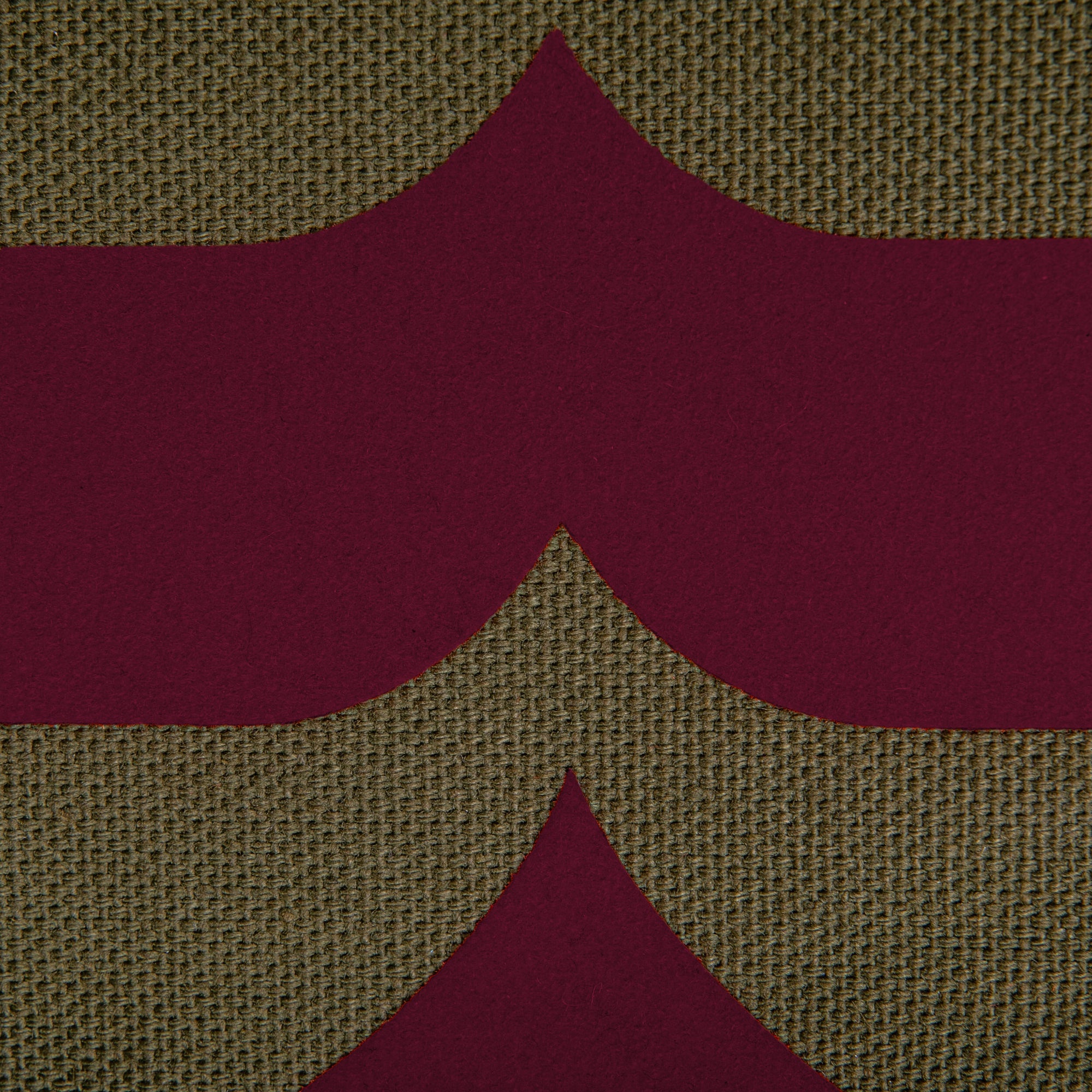 This generously sized canvas tote features our Huntington H monogram in a warm, deep burgundy on an olive-green base. The H monogram and 'The Huntington' wordmark are flocked, giving the tote a fabulous vintage-style finish. Materials: 100% cotton canvas Dimensions: 17.5" x 12" x 4" Exclusive to The Huntington Store