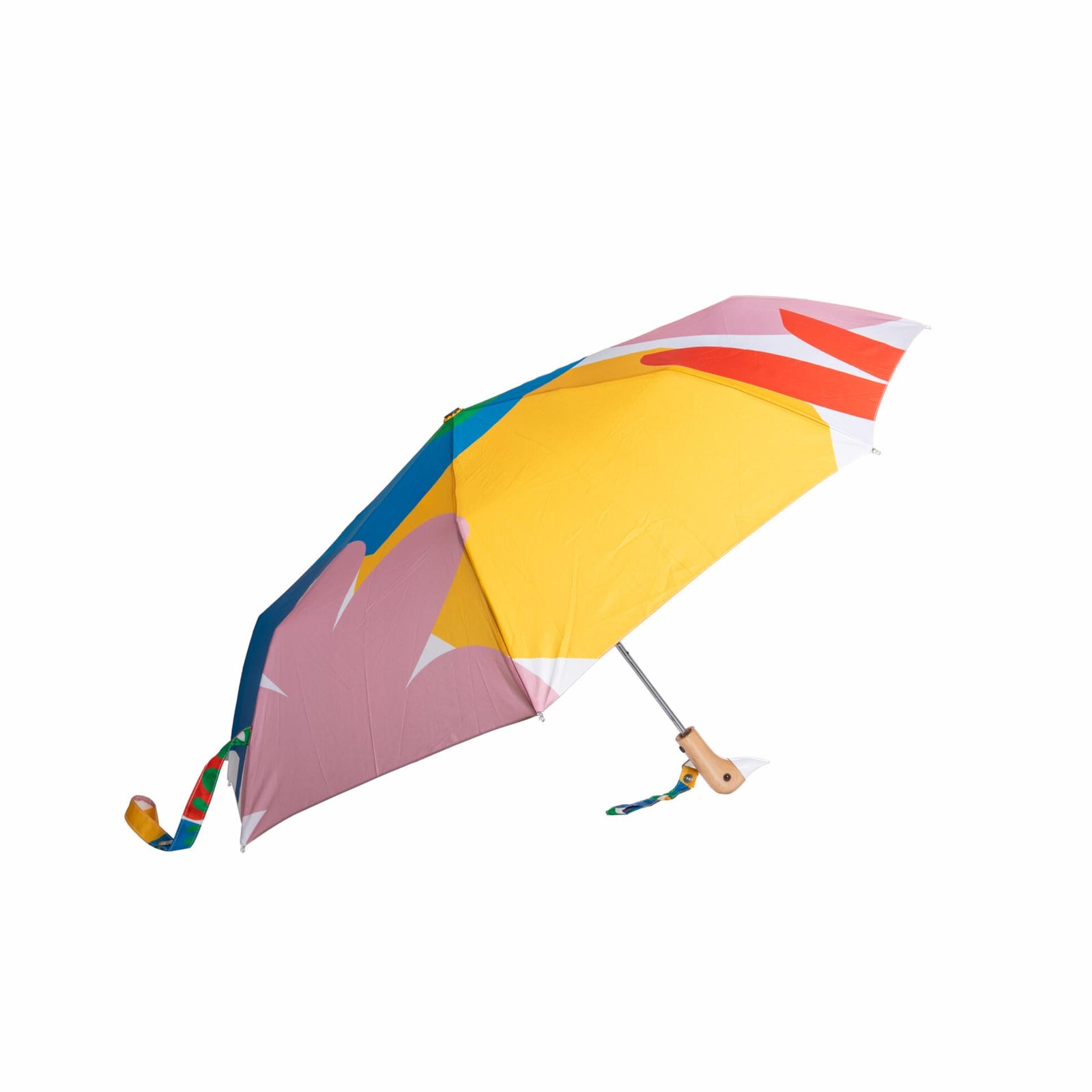 Don’t let a little rain ruffle your feathers with this Duck Head umbrella! Original Duckhead umbrellas are designed for everyday use and go-anywhere durability. Designed from 100% recycled plastic bottles, each canopy is environmentally conscious without compromising on performance. This travel essential umbrella fits into any backpack or tote bag whilst ensuring full coverage. 