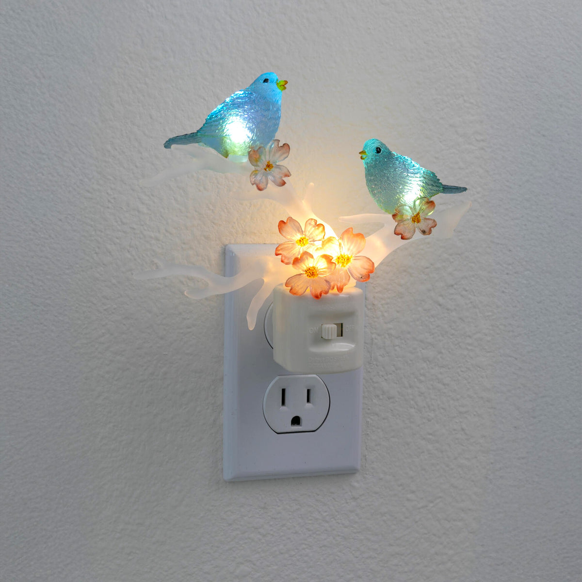BLUEBIRD AND DOGWOOD NIGHTLIGHT