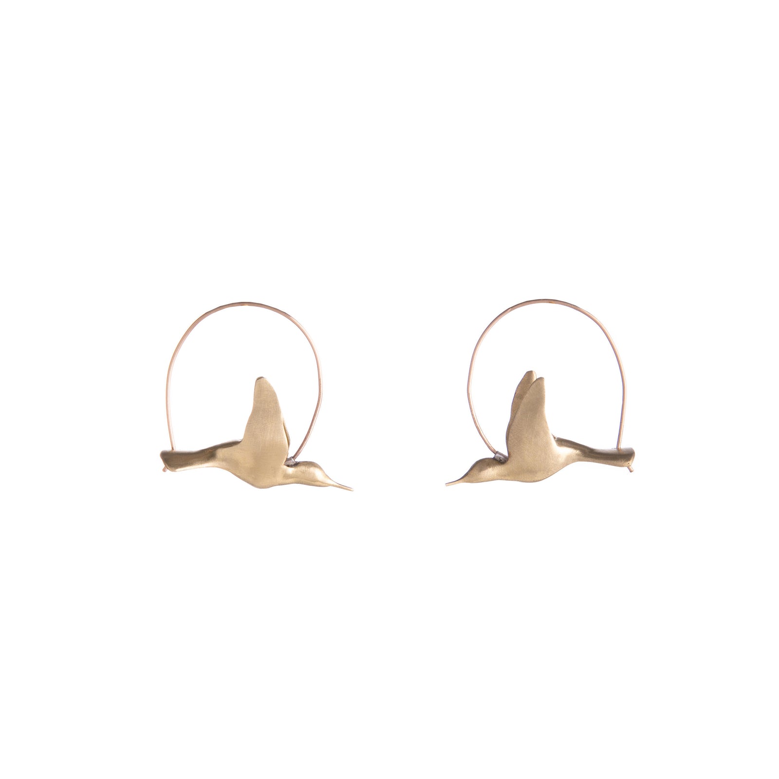 Elevate your style with these brass earrings inspired by the elegance of cranes. Their minimal and timeless design makes them a perfect addition to any style.