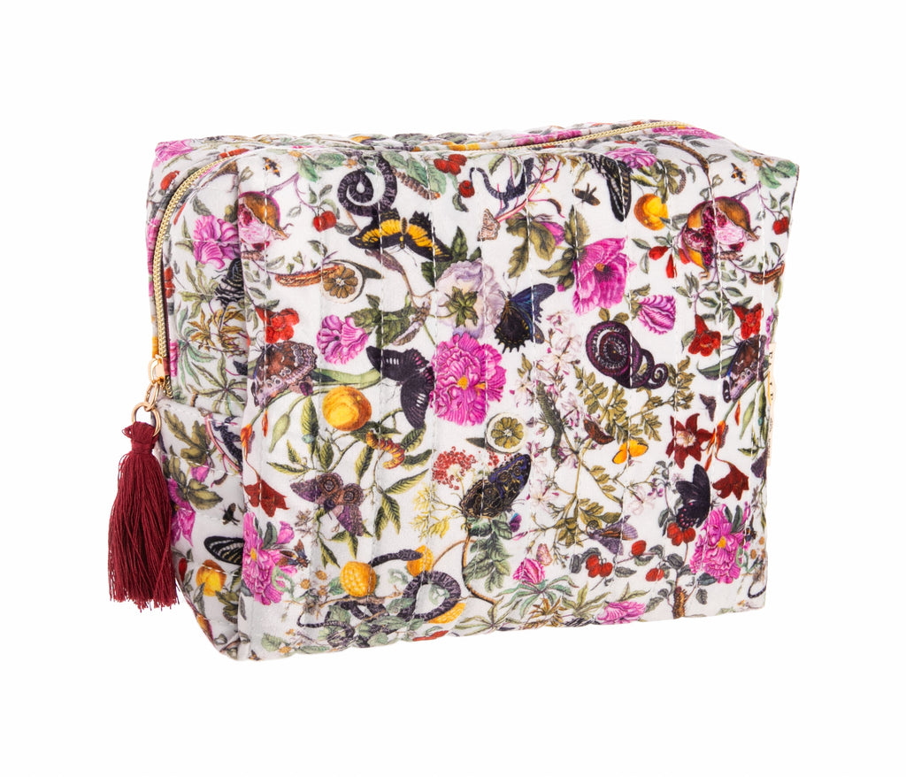 Add a little luxury to your travel essentials with this Floral Engravings Large Velvet Cosmetic Bag. This pouch, featuring botanical prints and a velvet finish.