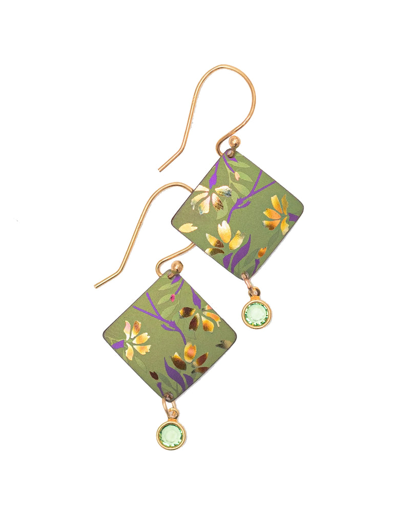 All the vitality and richness of spring blossoms is represented in these precious, poetic earrings. The Garden Sonnet Earrings' nature-inspired pattern is a celebration of florals and femininity, creating a classically romantic look. 18K Gold-plated Niobium Crystal accents Dimensions: 1 5/8" × 3/4".