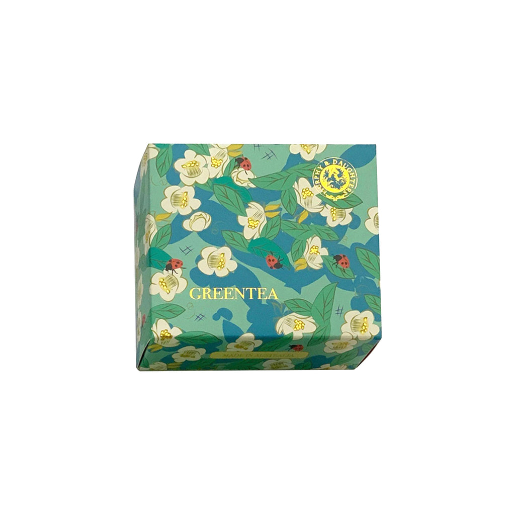 A smooth and creamy soap enriched with Shea butter. Rinse off in luxury with a refreshing green tea fragrance and delicate, sweet floral top notes.