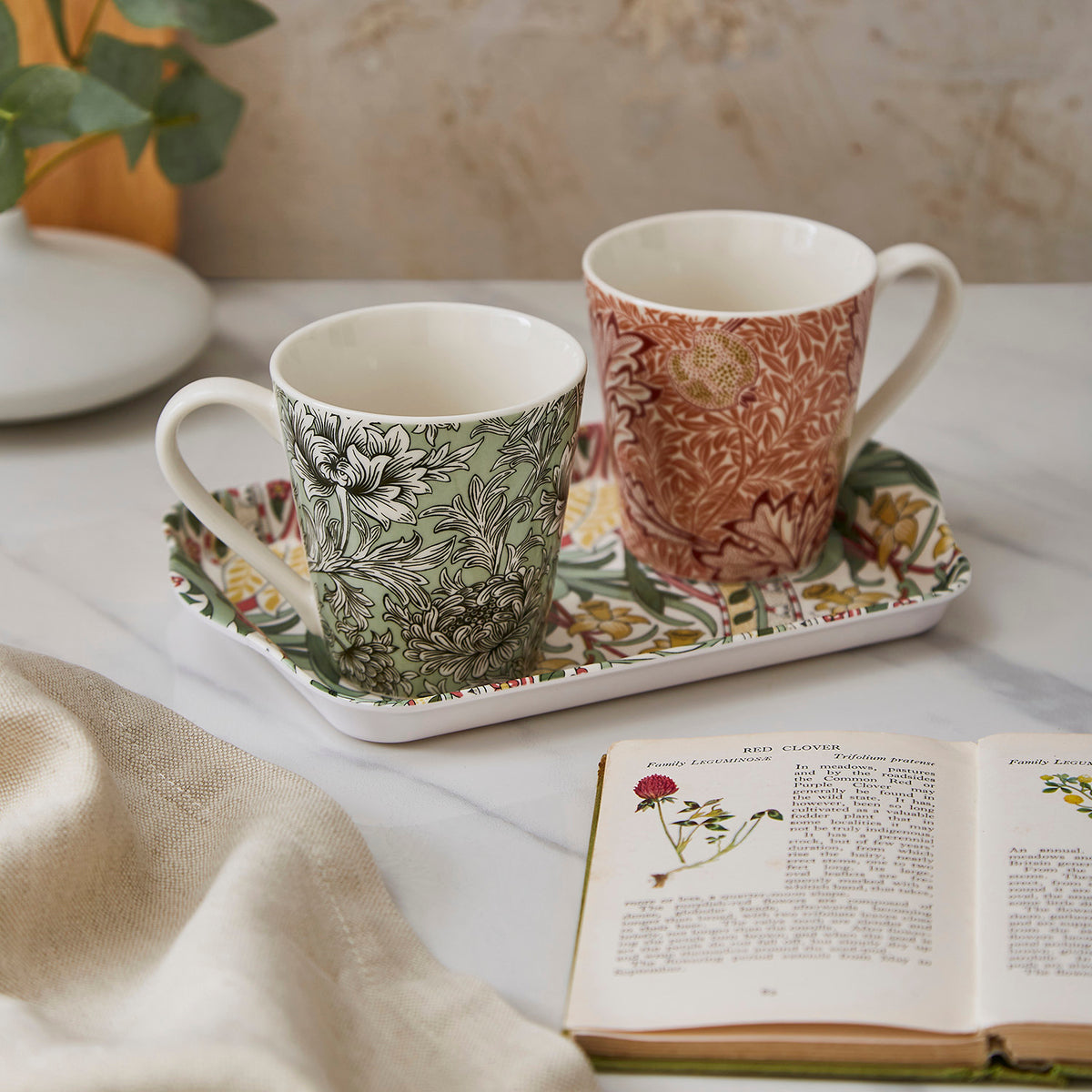 WILLIAM MORRIS MUG AND TRAY SET
