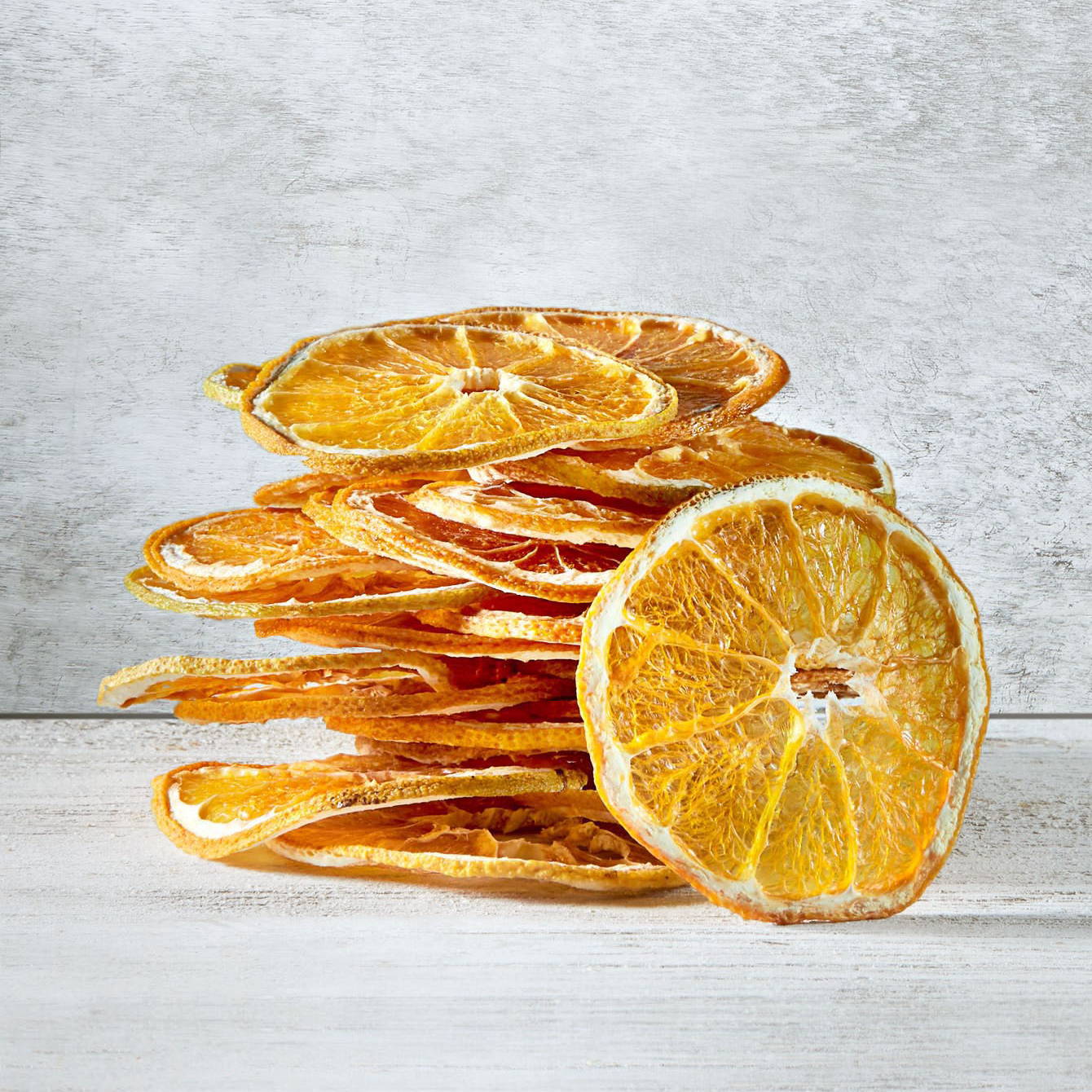 These naturally dehydrated crispy orange slices are the gold-standard of the state. Enjoy on its own as a delightful snack or as a fabulous and fruity addition to salads, cakes, cocktails and more! Ingredients: naturally dehydrated orange slices. 5oz No sugar or preservatives added Gluten free Vegan Made in California.