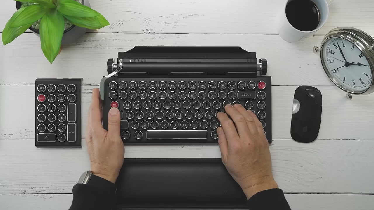 Video demonstration of the QWERKY typewriter computer keyboard.