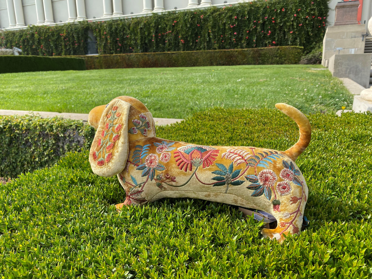 LUXE EMBROIDERED DACHSHUND