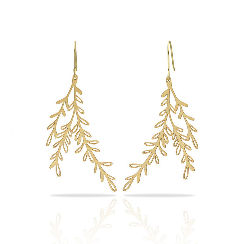 If you're looking for earrings which are both understated, and a statement, you found them! These leafy branch earrings are so light and comfortable that they can be worn day to night and will add an elegant touch to any outfit. Hooks: Gold plated sterling silver Leaf /branch: Gold plated brass Size: 2" x 0.5".