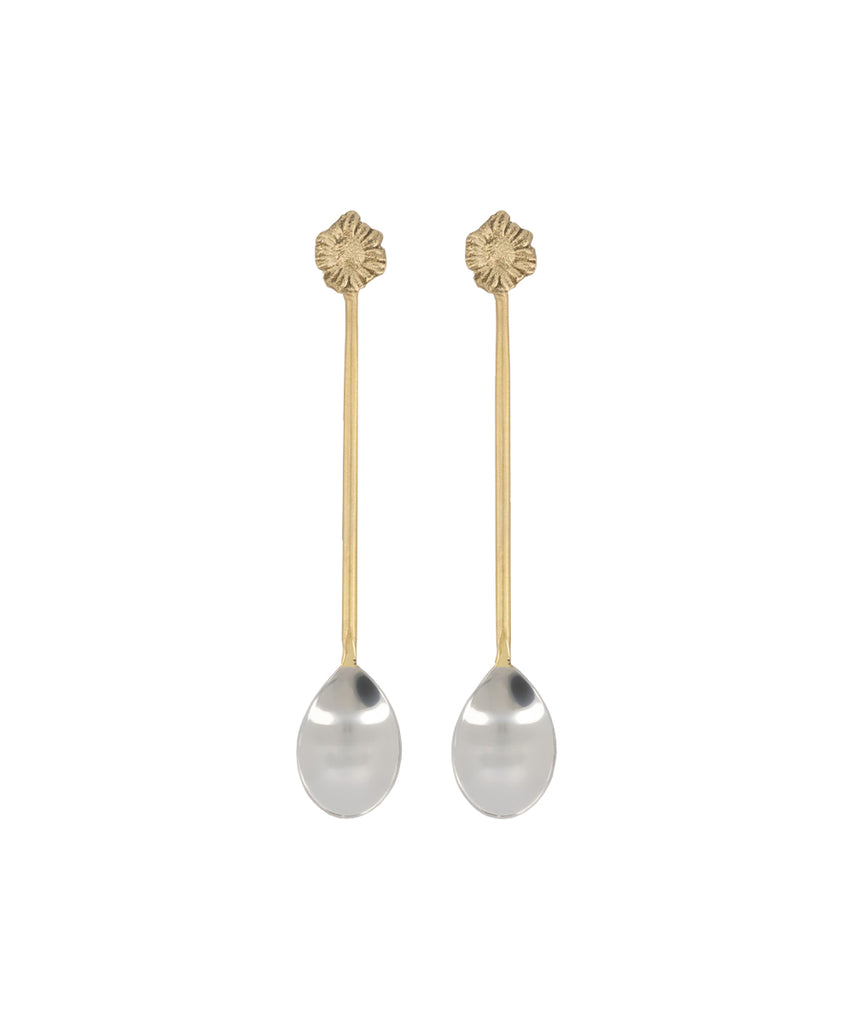 Sunny sunflowers in your cup of tea completes your day! These teaspoons handles are handmade in India from 100% recycled brass. The spoon part is made of stainless steel. Great for hot or cold drinks, sugar, salt, jams, jellies and more. 100% Handmade. Fair trade.  Length: 5" Set of two Hand wash only